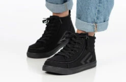 Black To The Floor BILLY CS Sneaker High Tops 23 Black To The Floor BILLY CS Sneaker High Tops -Billy Shop BK22342 001 studio standing 2 940x614 75608eb2 98e0 4913 a565 de8644d3607f