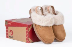 Chestnut BILLY Cozy Sling Scuff -Billy Shop BK22447 250 Studio 2 940x614 c3fc9b8e 11e7 40b5 8e4f b361d0ca9ceb